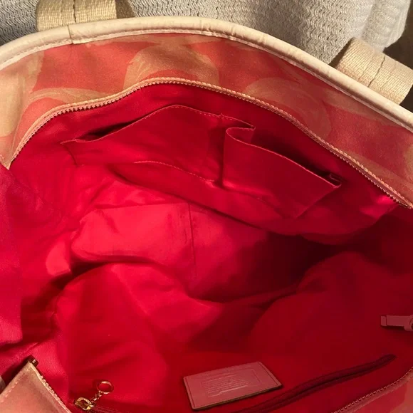 Coach Pink and Cream Tote with Circle Design - Picture 8 of 9